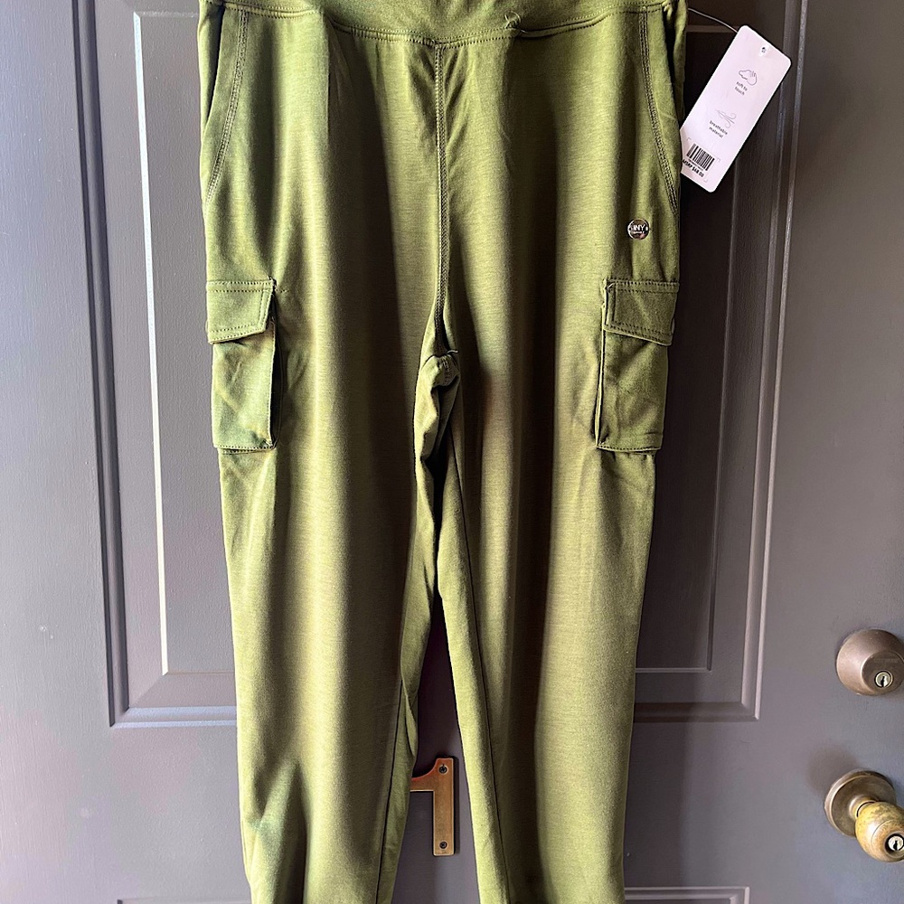 Jones NY New York cargo joggers jogging pants New